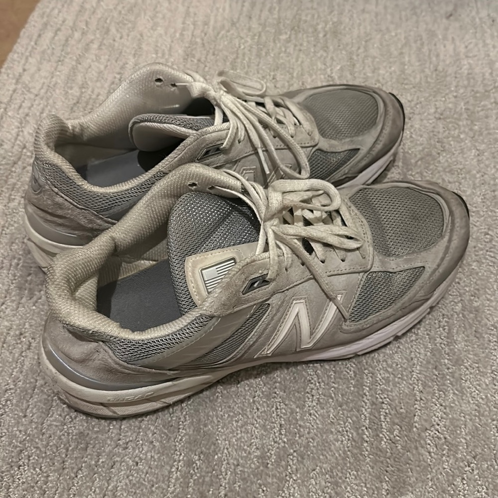 New balance 990v5 size 11